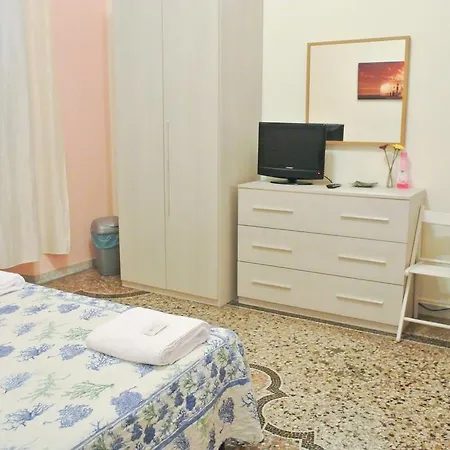 Hellokitty بيت ضيافة